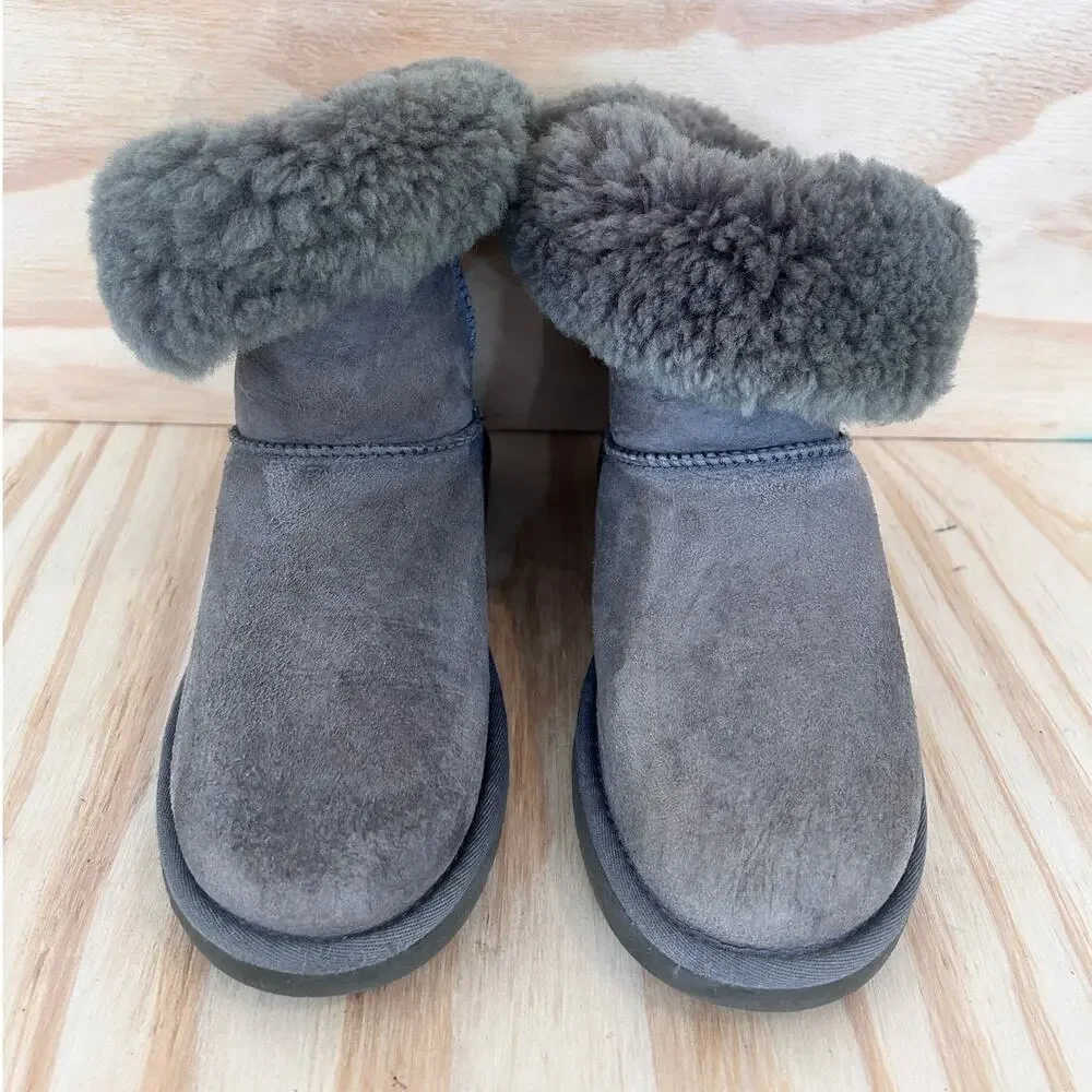 UGG Australia - Bailey Button Bling - Boots - Gray - Women's - 6 - S/N 3349